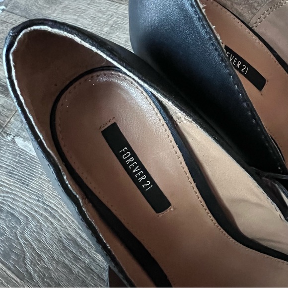 Black Stiletto Pointy Toe Heels with Patent Leather Mary Jane Strap - Picture 6 of 11